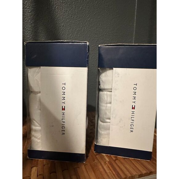 NEW Tommy Hilfiger Men's 3 Pack Crew Neck T-Shirts White Cotton Classics - Large - Picture 2 of 7